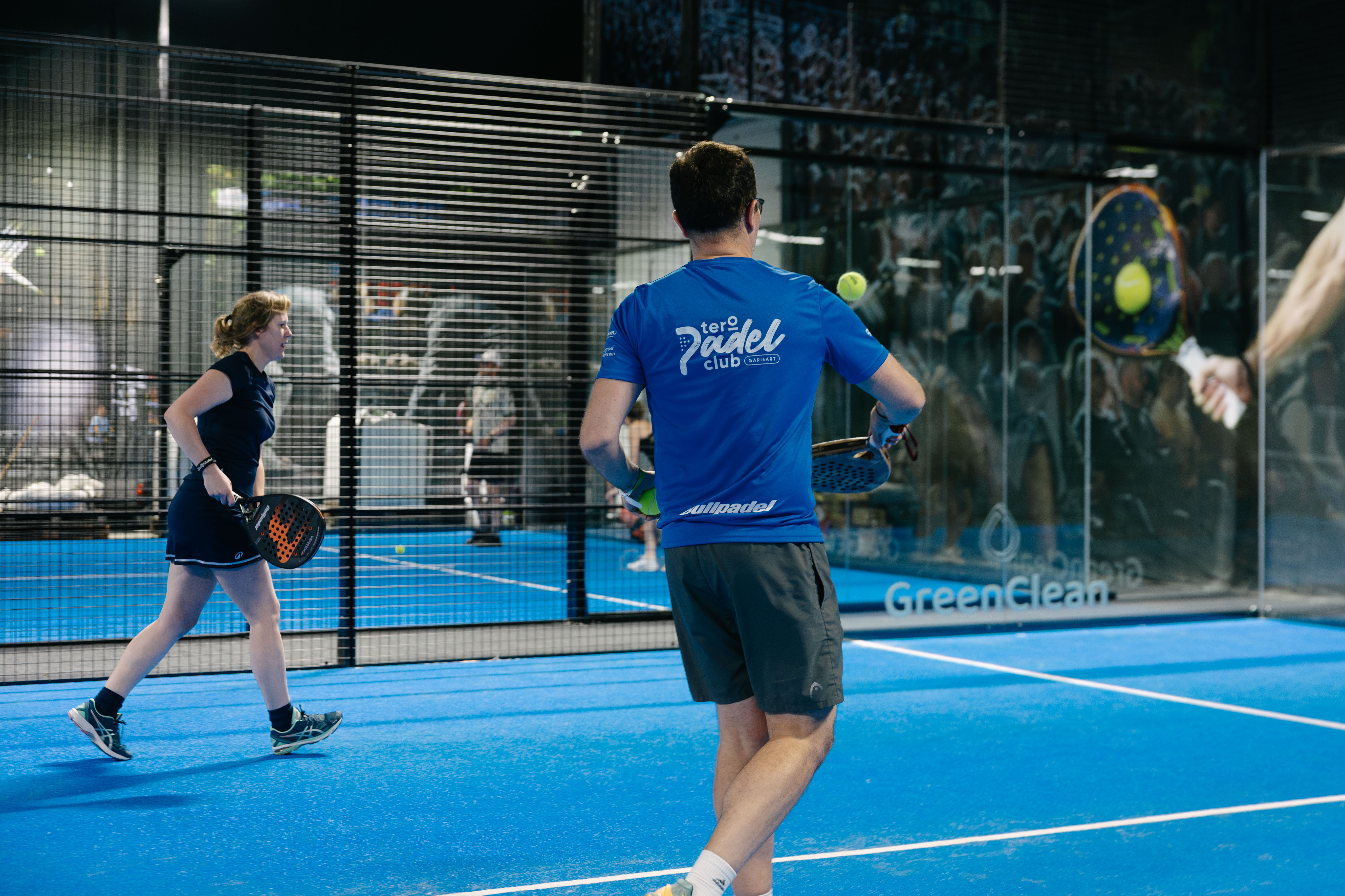 Individual lesson ( 1-2 ) padel 1H After 17h